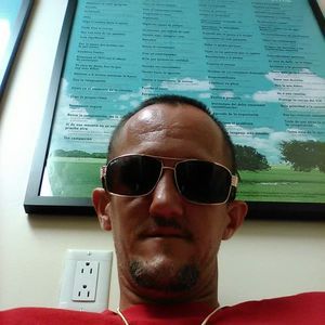 Meet your Posher, Dustin